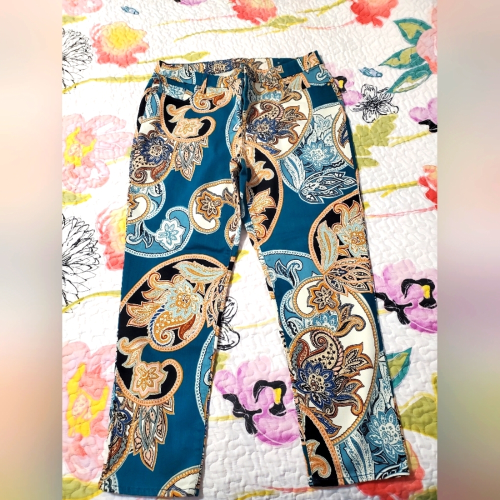 Chocos Paisley Crops